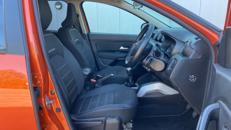 Dacia Duster 1.0 TCe 100 Prestige 5dr Bi Fuel Estate